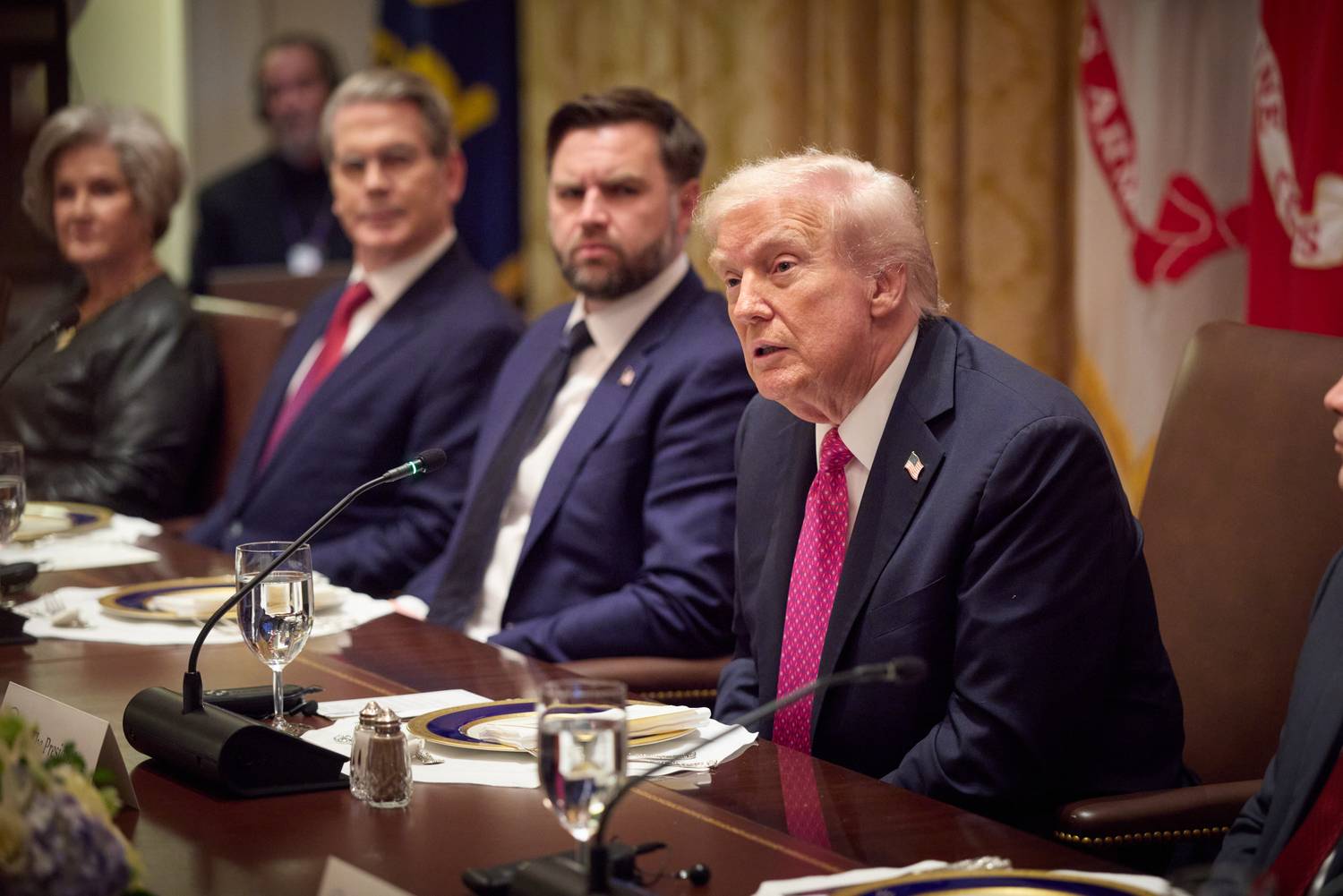  Доналд Тръмп 